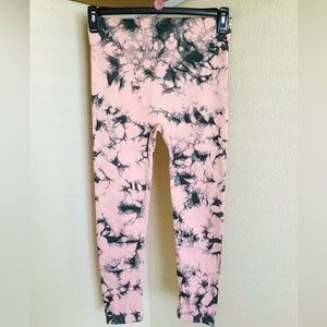 Pink Lily Athletic Leggings